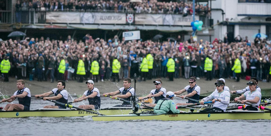 The oxford and cambridge boat race. Гребля Оксфорд Кембридж. Гребля в Кембриджском университете. Оксфордский университет спорт гребля. Oxford and Cambridge Rowing Race.